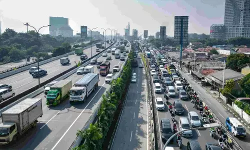 Pemprov DKI uji coba tambahan lajur di Gerbang Tol Fatmawati 2 Pemprov DKI uji coba tambahan lajur di Gerbang Tol Fatmawati 2