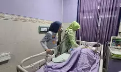 Tiga korban kecelakaan maut Bromo membaik dan pulang dari RSBS Jember Tiga korban kecelakaan maut Bromo membaik dan pulang dari RSBS Jember