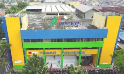 Perumda Pasar Jaya terus perkuat revitalisasi dan pembangunan pasar Perumda Pasar Jaya terus perkuat revitalisasi dan pembangunan pasar