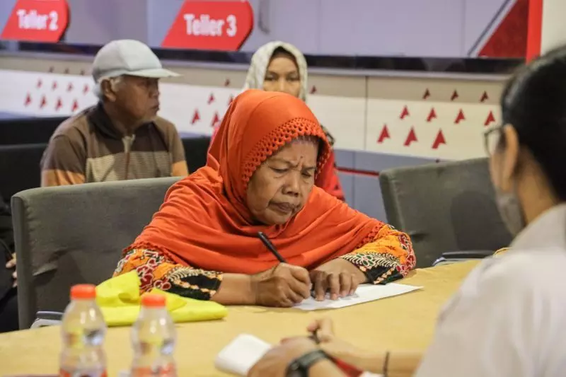 Sebanyak 454  lansia warga Kediri dapat bantuan sosial PKH