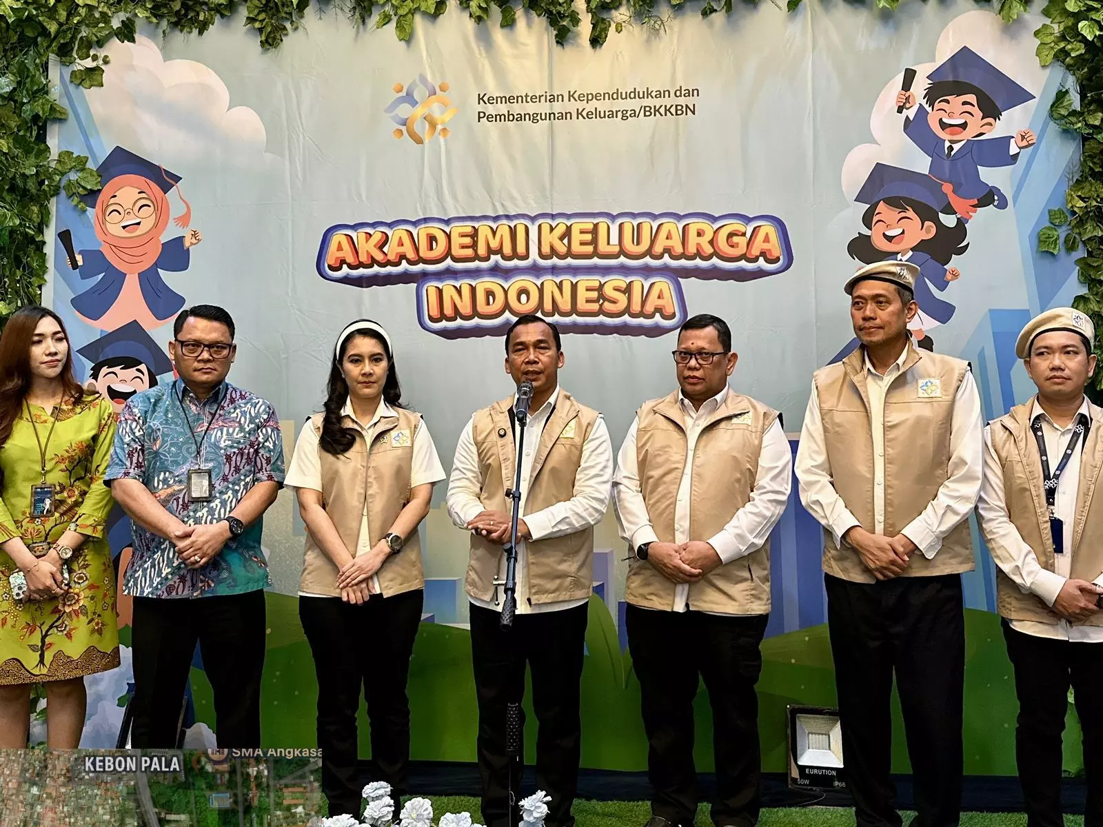Akademi Keluarga Indonesia diluncurkan, siapkan generasi muda hadapi bonus demografi