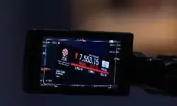 IHSG melesat ke rekor tertinggi sepanjang masa pascareshuffle kabinet Prabowo