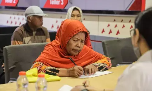Sebanyak 454 lansia warga Kediri dapat bantuan sosial PKH Sebanyak 454 lansia warga Kediri dapat bantuan sosial PKH