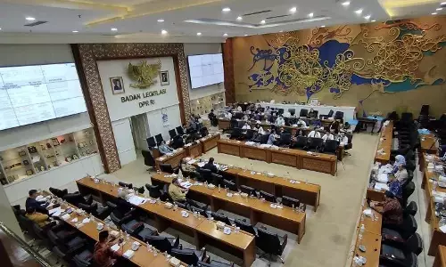 Revisi UU Polri masuk usulan untuk dibahas DPR tahun ini Revisi UU Polri masuk usulan untuk dibahas DPR tahun ini