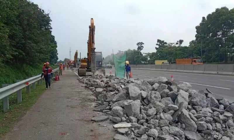 Jasamarga imbau waspadai kepadatan Tol Jakarta-Cikampek imbas pekerjaan Jasamarga imbau waspadai kepadatan Tol Jakarta-Cikampek imbas pekerjaan