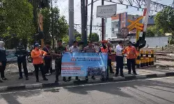 Peringati Harhubnas, KAI Daop 6 gelar sosialisasi keselamatan di perlintasan sebidang