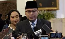 Polemik rangkap jabatan Kepala Badan Komunikasi Presiden tidak perlu dipermasalahkan Polemik rangkap jabatan Kepala Badan Komunikasi Presiden tidak perlu dipermasalahkan