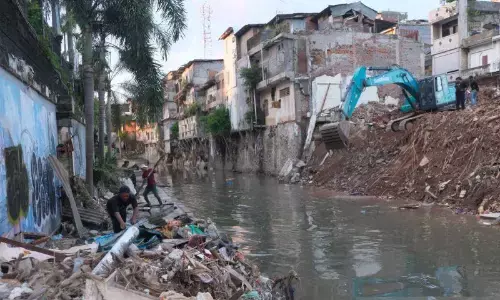 KLH identifikasi faktor penyebab banjir di Bali KLH identifikasi faktor penyebab banjir di Bali