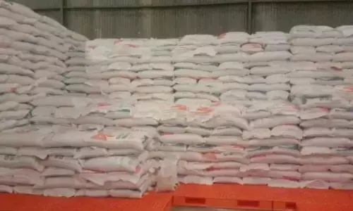 Bulog: Stok beras di Maluku dan Malut cukup untuk empat bulan ke depan Bulog: Stok beras di Maluku dan Malut cukup untuk empat bulan ke depan