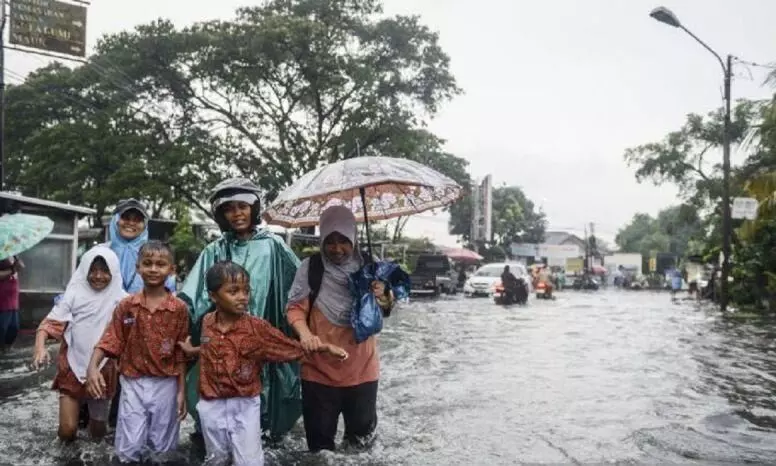 BPBD Tangerang imbau warga waspadai hujan lebat akhir pekan BPBD Tangerang imbau warga waspadai hujan lebat akhir pekan