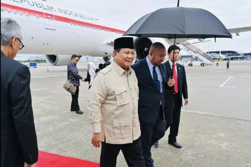 Prabowo Sambangi Paviliun RI di Expo Osaka 2025 Prabowo Sambangi Paviliun RI di Expo Osaka 2025