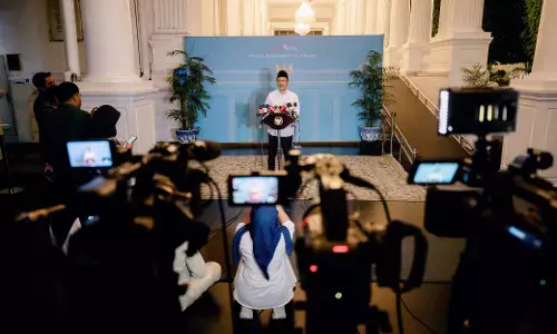 Arahan Presiden soal Bansos, Mensos diminta perkuat pemberdayaan dan tepat sasaran Arahan Presiden soal Bansos, Mensos diminta perkuat pemberdayaan dan tepat sasaran