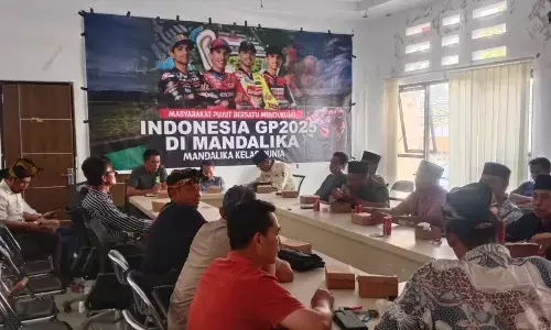 Semua kades kompak dukung MotoGP Indonesia di Sirkuit Mandalika Semua kades kompak dukung MotoGP Indonesia di Sirkuit Mandalika
