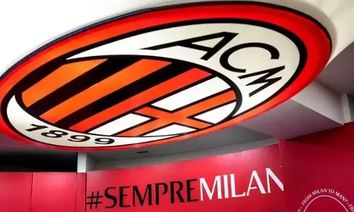 Milan hentikan laju tak terkalahkan Udinese Milan hentikan laju tak terkalahkan Udinese