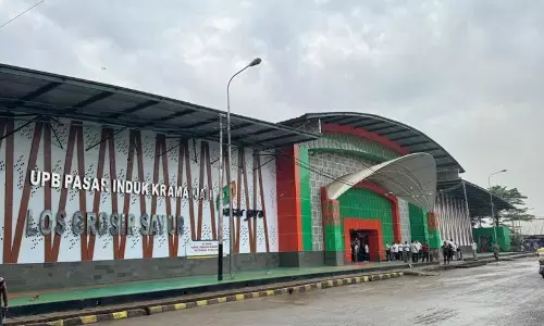 60 pasar tradisional di Jakarta tidak kumuh 60 pasar tradisional di Jakarta tidak kumuh