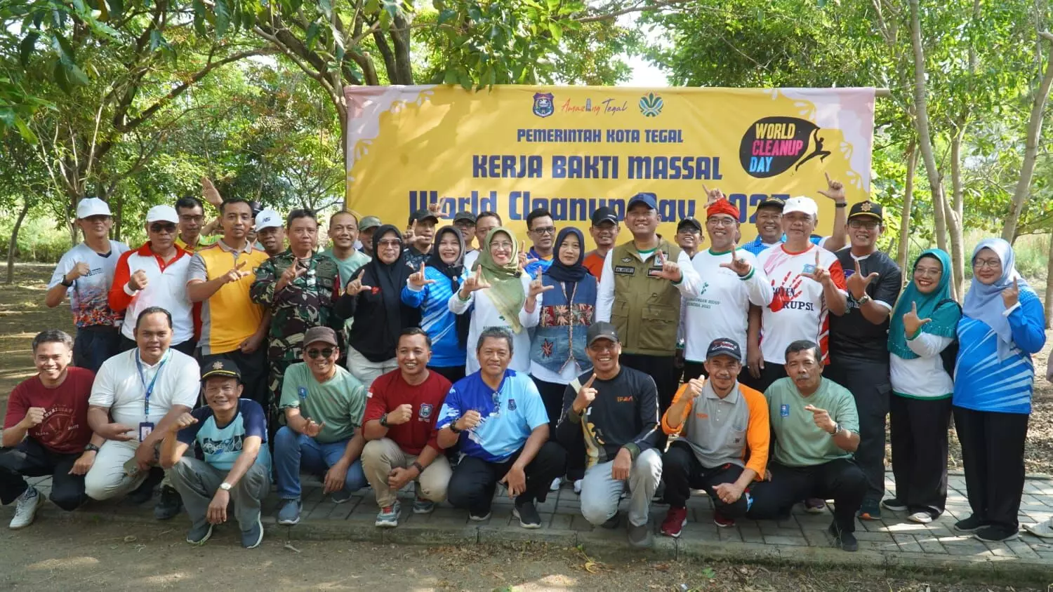Di apel WCD, Pemkot Tegal beri penghargaan lingkungan bagi perusahaan dan OPD Di apel WCD, Pemkot Tegal beri penghargaan lingkungan bagi perusahaan dan OPD