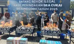 Mendesaknya kebijakan berimbang untuk cukai rokok Mendesaknya kebijakan berimbang untuk cukai rokok