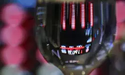 IHSG awal pekan menguat di tengah pasar cermati kinerja APBN