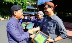 Ikut sukseskan TMMD, PWI Kudus terima penghargaan Ikut sukseskan TMMD, PWI Kudus terima penghargaan