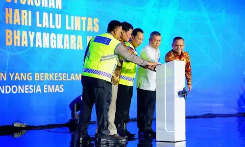 Kapolri dorong Polantas tingkatkan pelayanan humanis, dekat dengan masyarakat Kapolri dorong Polantas tingkatkan pelayanan humanis, dekat dengan masyarakat