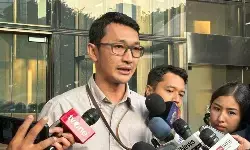 KPK usut permintaan uang saat periksa lima orang biro perjalanan haji KPK usut permintaan uang saat periksa lima orang biro perjalanan haji