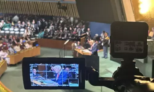 Trump sebut transformasi menuju energi hijau sebuah penipuan Trump sebut transformasi menuju energi hijau sebuah penipuan