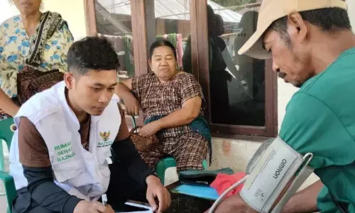 Baznas buka dapur umum dan layanan medis untuk korban banjir Nagekeo Baznas buka dapur umum dan layanan medis untuk korban banjir Nagekeo