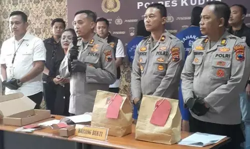 Motif pembunuhan kakak beradik, pelaku sakit hati korban ludahi anaknya Motif pembunuhan kakak beradik, pelaku sakit hati korban ludahi anaknya