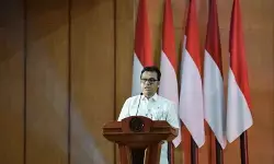 Wamenkomdigi kemukakan potensi pemanfaatan AI di perguruan tinggi Wamenkomdigi kemukakan potensi pemanfaatan AI di perguruan tinggi