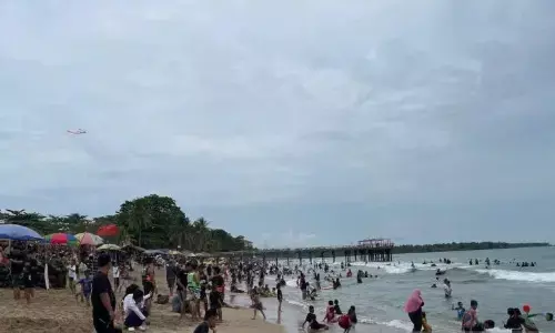 Polisi rekayasa lalu lintas Anyer jelang Nataru Polisi rekayasa lalu lintas Anyer jelang Nataru