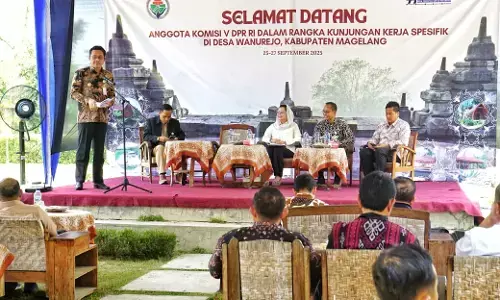 Komisi V DPR RI lakukan kunjungan kerja spesifik di Borobudur Komisi V DPR RI lakukan kunjungan kerja spesifik di Borobudur
