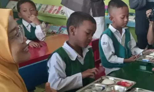 Pemkab Banyumas selidiki dugaan keracunan MBG yang dialami siswa SD Pemkab Banyumas selidiki dugaan keracunan MBG yang dialami siswa SD