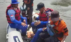 Korban tenggelam di Kalimalang ditemukan di Cikarang Selatan Korban tenggelam di Kalimalang ditemukan di Cikarang Selatan