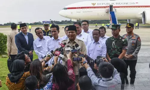 Soal keracunan MBG, Prabowo: Ini masalah besar, kita atasi dengan baik Soal keracunan MBG, Prabowo: Ini masalah besar, kita atasi dengan baik