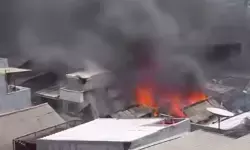 Lompatan bunga api perluas kebakaran di Tamansari Jakbar