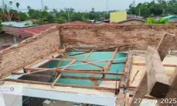 22 rumah rusak akibat cuaca ekstrem landa Deliserdang 22 rumah rusak akibat cuaca ekstrem landa Deliserdang