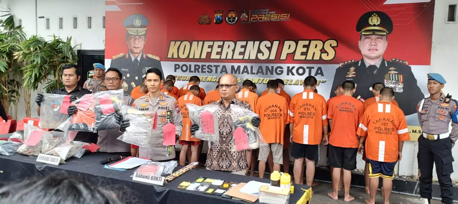 Gunakan FR, polisi tetapkan 17 pendemo perusak Mapolresta Malang Kota jadi tersangka