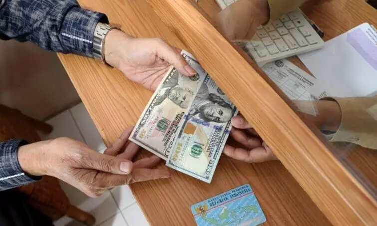 Rupiah menguat seiring potensi government shutdown AS