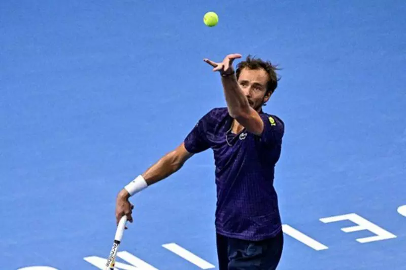 Medvedev catat capaian baru dengan taklukkan Zverev di Beijing
