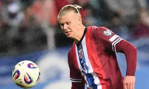 Presiden Federasi Sepak Bola Norwegia desak UEFA skors Israel Presiden Federasi Sepak Bola Norwegia desak UEFA skors Israel