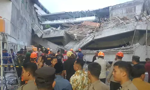 Tim Gabungan masih lanjutkan evakuasi ambruknya Ponpes Al Khoziny Sidoarjo