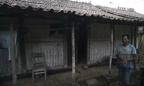 PT Djarum dan Polytron bangun 130 RSLH senilai Rp7,5 miliar di Kudus PT Djarum dan Polytron bangun 130 RSLH senilai Rp7,5 miliar di Kudus
