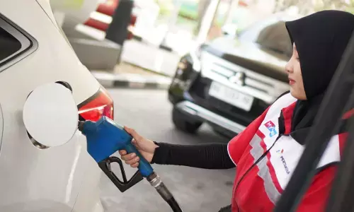Harga Dex Series Pertamina resmi naik 1 Oktober Harga Dex Series Pertamina resmi naik 1 Oktober