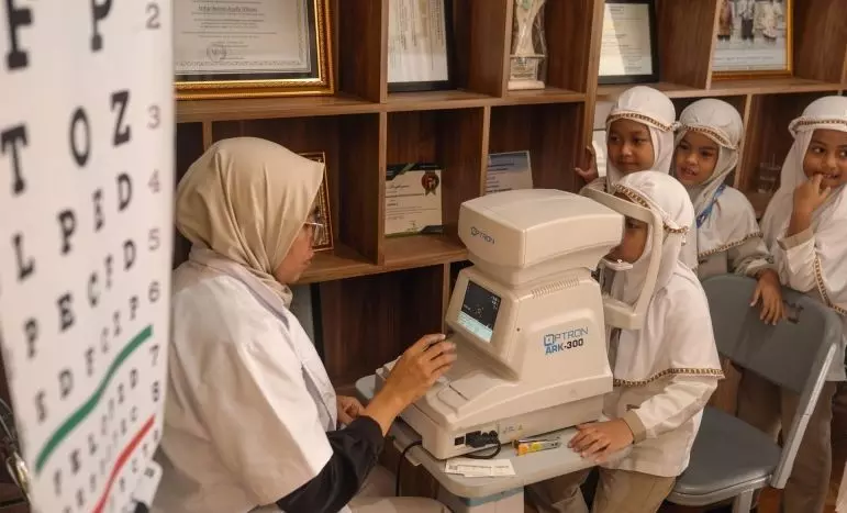 Kenali tanda-tanda awal gangguan penglihatan pada anak