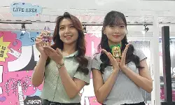 JKT48 perkenalkan dua karakter echo di JICAF 2025 JKT48 perkenalkan dua karakter echo di JICAF 2025