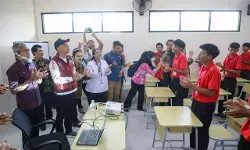 13 Sekolah Rakyat telah beroperasi di Jateng, digadang-gadang putus rantai kemiskinan 13 Sekolah Rakyat telah beroperasi di Jateng, digadang-gadang putus rantai kemiskinan