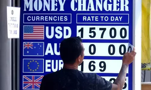 Rupiah pada Rabu pagi melemah jadi Rp16.674 per dolar AS Rupiah pada Rabu pagi melemah jadi Rp16.674 per dolar AS