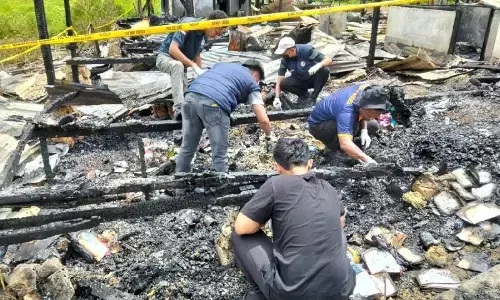 Polisi selidiki penyebab kebakaran di Panti Asuhan Holtekamp Polisi selidiki penyebab kebakaran di Panti Asuhan Holtekamp