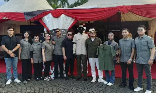 Rumah tailor legendaris Wong Hang Bersaudara kembali dengan brand baru Rumah tailor legendaris Wong Hang Bersaudara kembali dengan brand baru