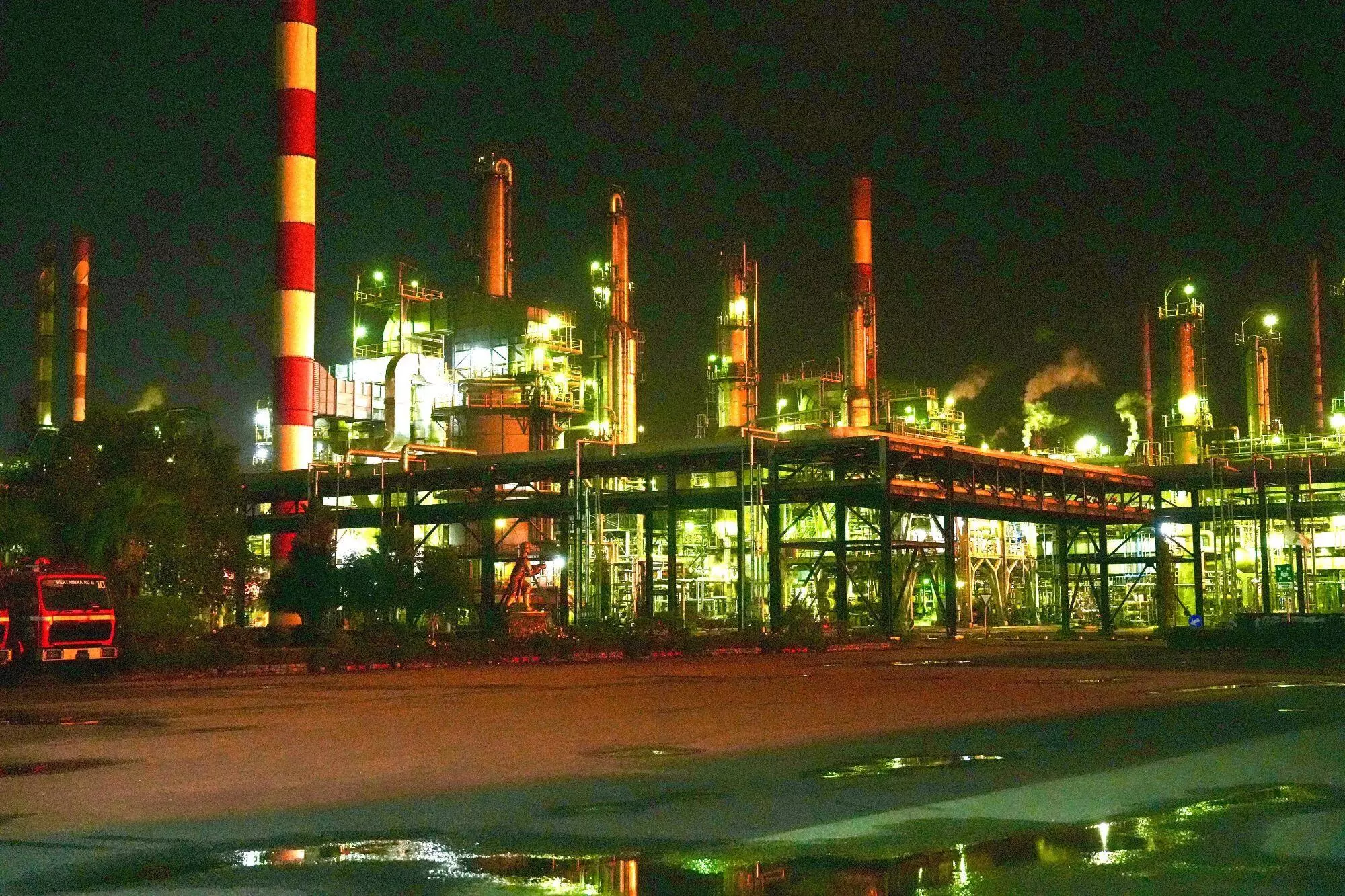 Kilang Dumai sempat terbakar, Pertamina pastikan pasokan BBM aman
